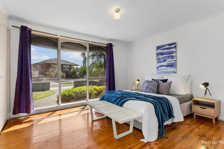 Fifth view of Homely house listing, 2 Chesney Court, Thomastown VIC 3074
