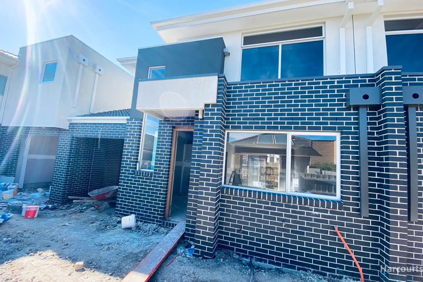 Main view of Homely townhouse listing, 2/10 Marcia Street, Thomastown VIC 3074