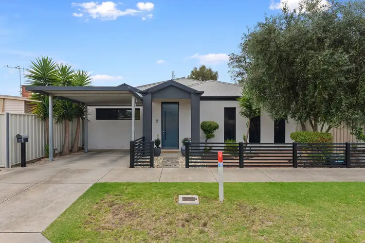 7 Mimosa Street, Golden Square VIC 3555