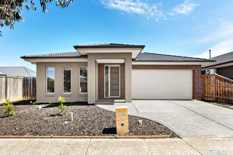 38 McKenzie Way, Doreen VIC 3754