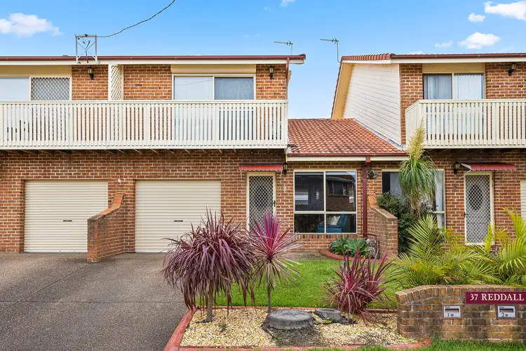 Main view of Homely townhouse listing, 2/37 Reddall Parade, Lake Illawarra NSW 2528