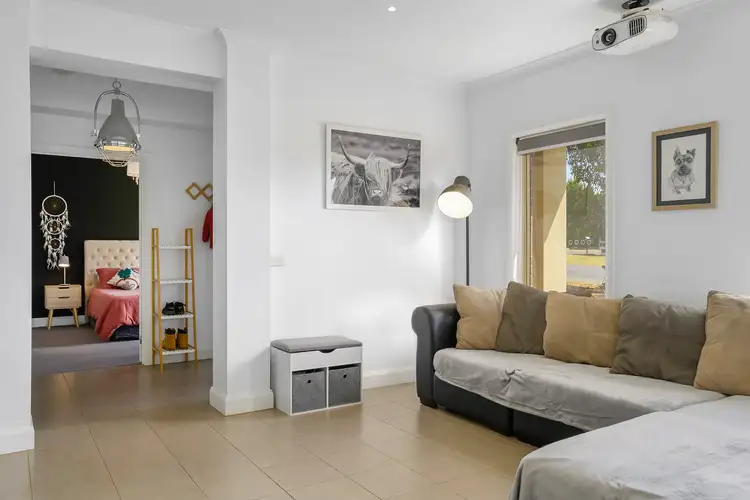 Sixth view of Homely house listing, 2 Meridie Way, Darley VIC 3340