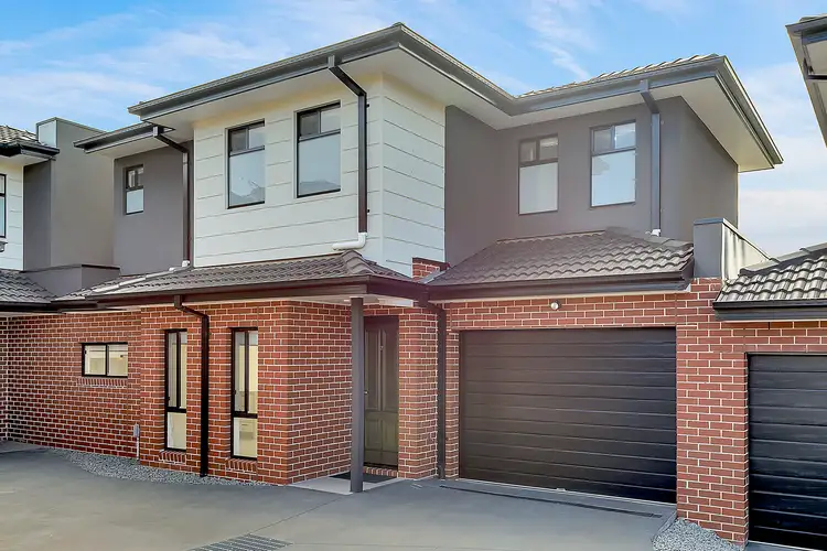 Main view of Homely townhouse listing, 2/62 Andrews Avenue, Reservoir VIC 3073