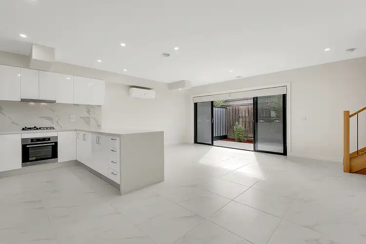 Sixth view of Homely townhouse listing, 2/62 Andrews Avenue, Reservoir VIC 3073