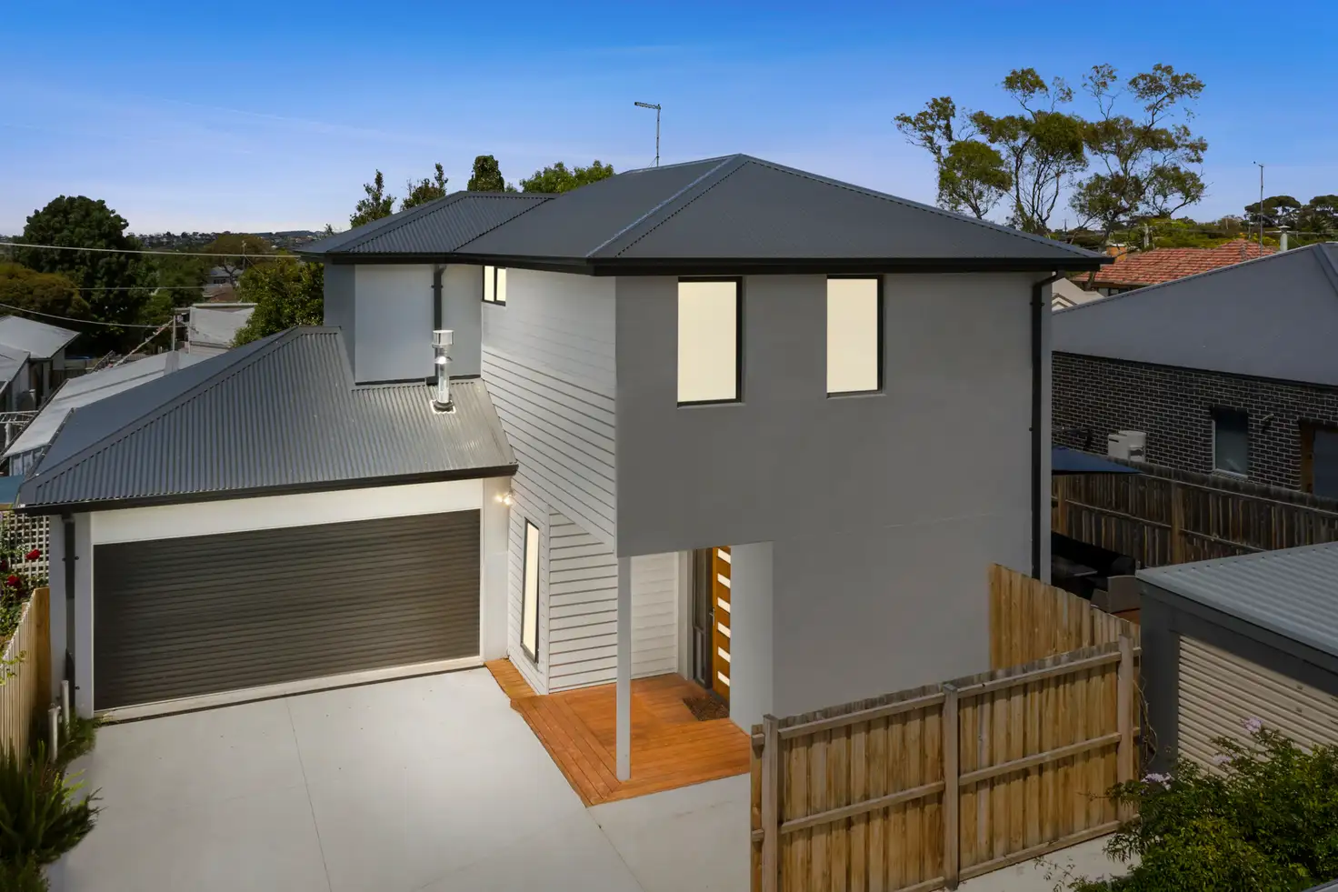 Main view of Homely townhouse listing, 15B Apex Avenue, Belmont VIC 3216