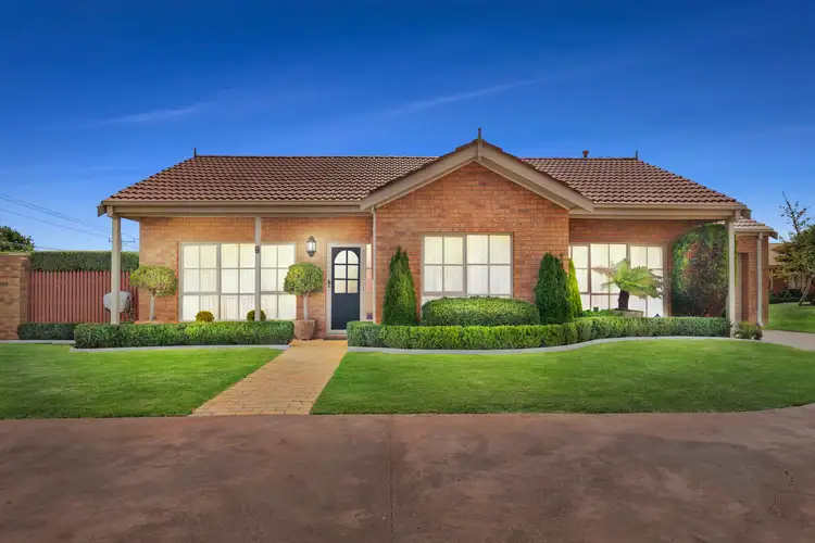 Main view of Homely unit listing, 2/21 Lucerne Avenue, Mornington VIC 3931