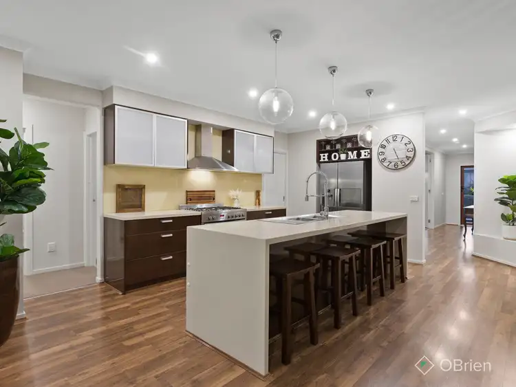 Fourth view of Homely house listing, 8 Montalto Drive, Pakenham VIC 3810