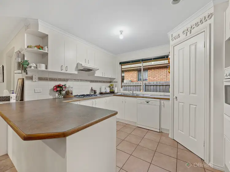 Fifth view of Homely house listing, 19 Grange Court, Koo Wee Rup VIC 3981
