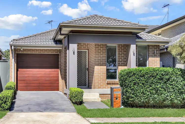 8 Blackthorn Place, Ropes Crossing NSW 2760