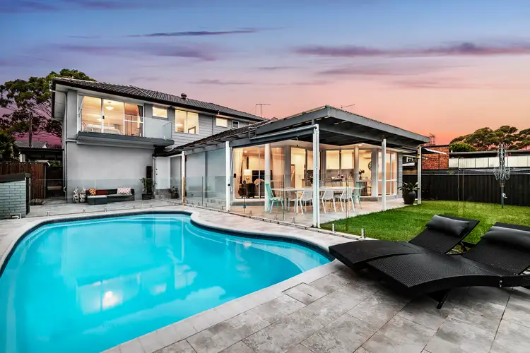 27 Woolrych Crescent, Davidson NSW 2085