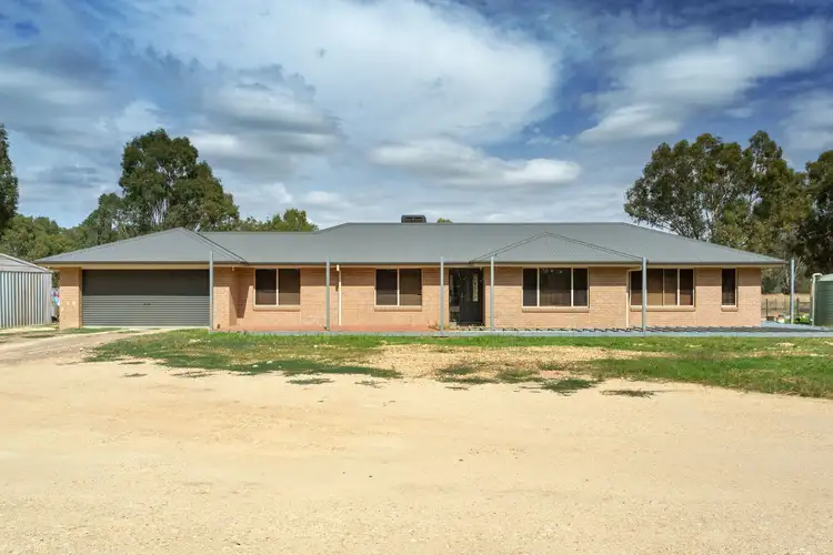 75 Bow Street, Chiltern VIC 3683