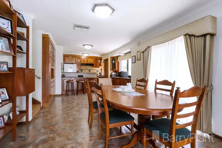 Sixth view of Homely house listing, 5 Cassandra Drive, Gladstone Park VIC 3043