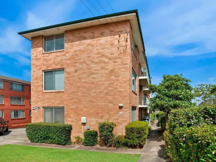 Main view of Homely unit listing, 10/88 Regent Street, Regents Park NSW 2143
