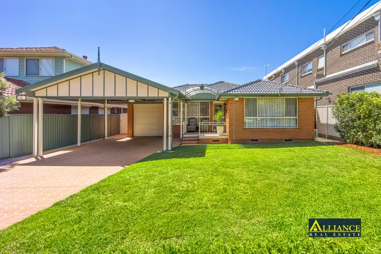 24 Duke Street, East Hills NSW 2213