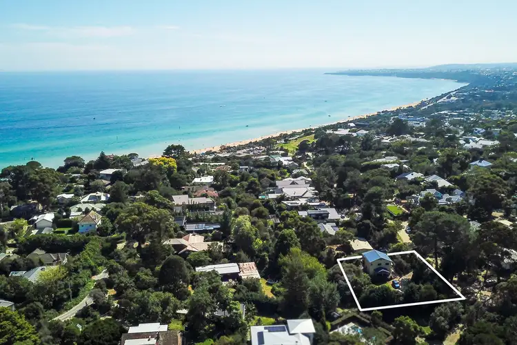 32 Kilburn Grove, Mount Martha VIC 3934