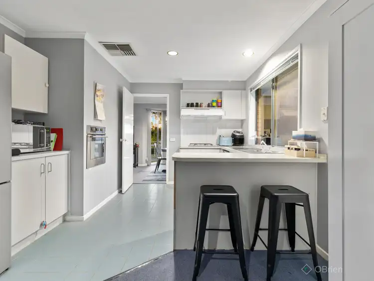 Sixth view of Homely house listing, 2 Lighthorse Crescent, Narre Warren South VIC 3805