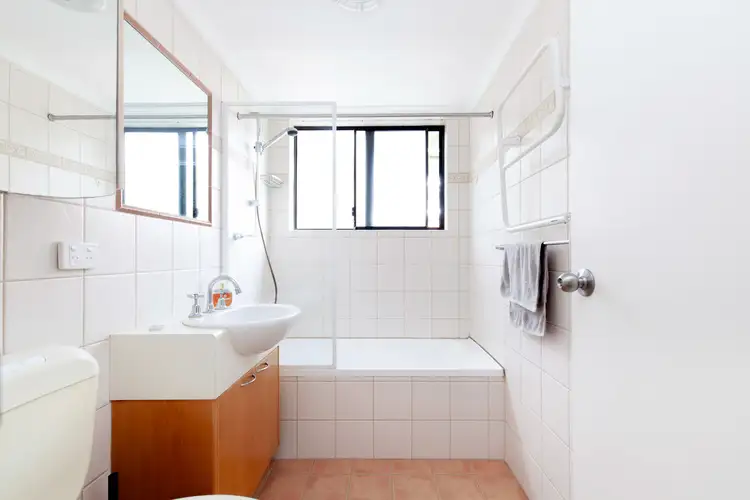 Fifth view of Homely apartment listing, 1/37 Oaks Avenue, Dee Why NSW 2099