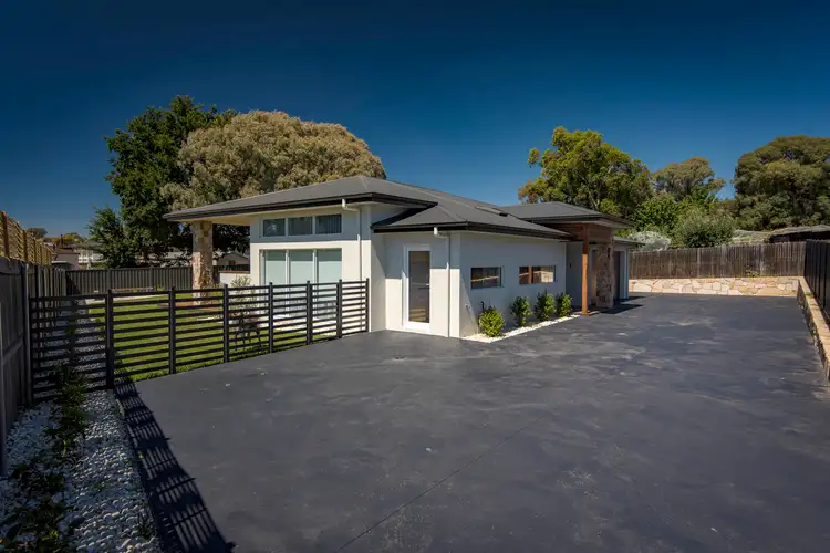 2A Hazelwood Street, Karabar NSW 2620