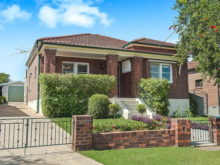6 Charleston Avenue, Earlwood NSW 2206