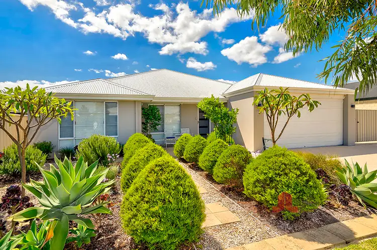 16 Ammolite Way, Australind WA 6233