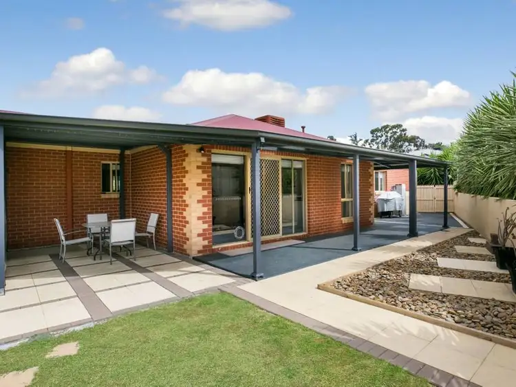 Second view of Homely house listing, 9 The Gums Court, Kangaroo Flat VIC 3555