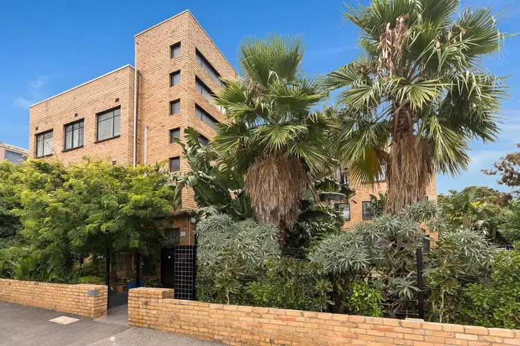 1/11 Burnett Street, St Kilda VIC 3182