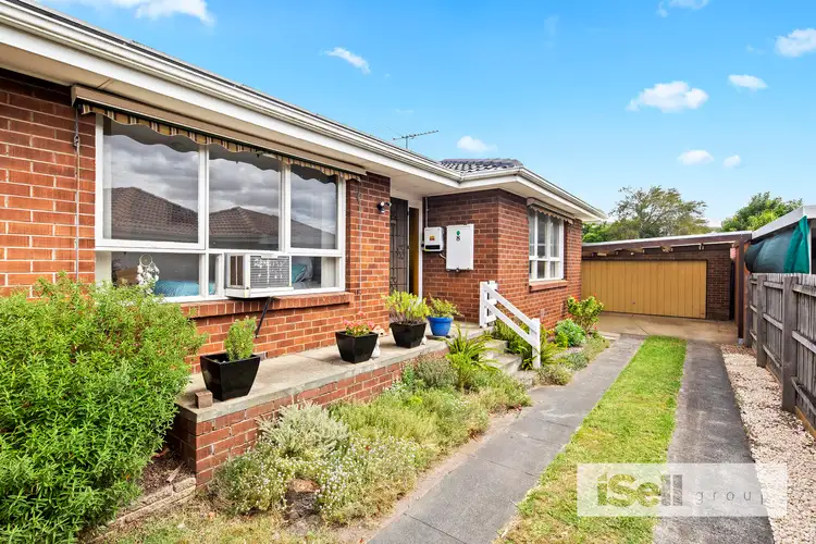 Second view of Homely house listing, 8 Vistula Court, Springvale South VIC 3172