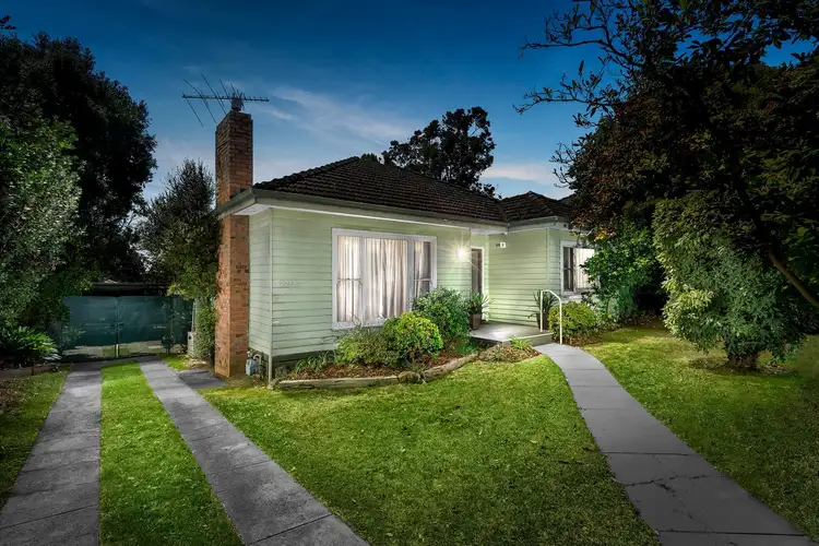 322 Grimshaw Street, Watsonia North VIC 3087