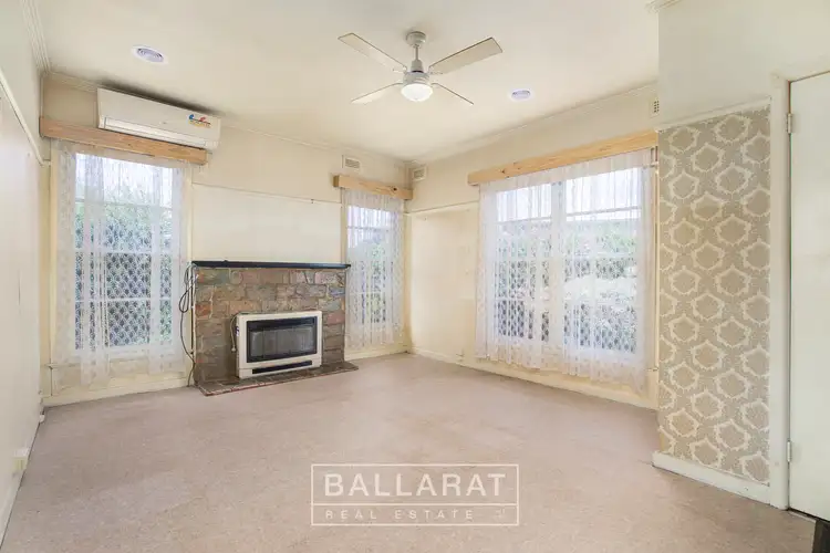 Third view of Homely house listing, 5 Boronia Grove, Wendouree VIC 3355
