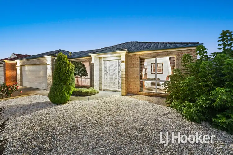 12 Bernborough Avenue, Cranbourne West VIC 3977