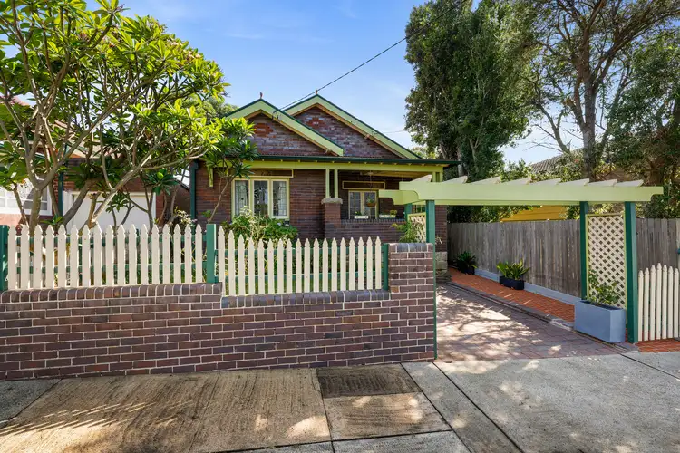 16 Murray Street, Russell Lea NSW 2046