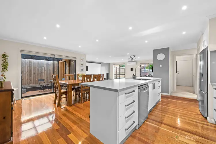 Sixth view of Homely house listing, 19 Prime Court, Berwick VIC 3806