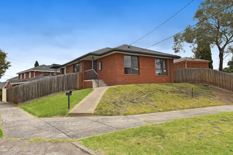 16 Claremont Crescent, Reservoir VIC 3073