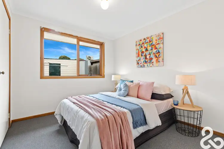 Sixth view of Homely house listing, 4 Idriess Court, Mill Park VIC 3082