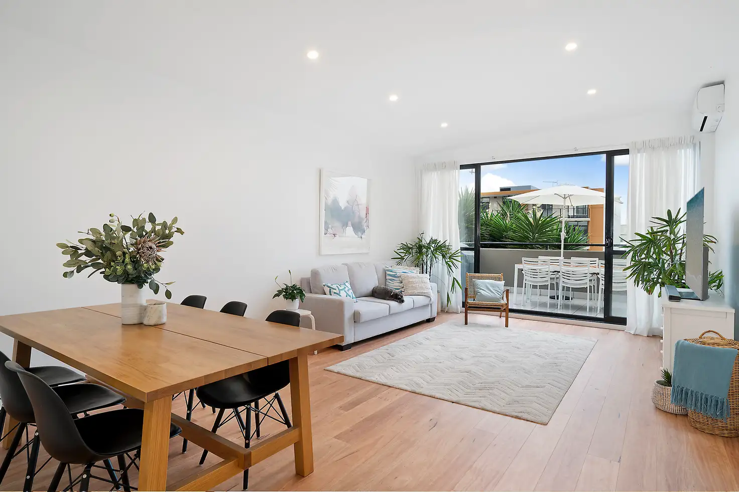 Main view of Homely unit listing, 21/23 Howard Avenue, Dee Why NSW 2099