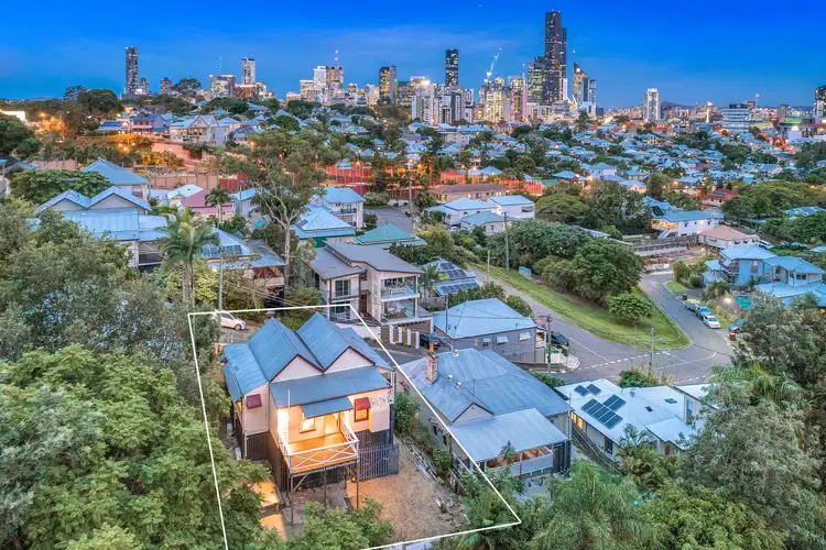 21 Stoneleigh Street, Red Hill QLD 4059