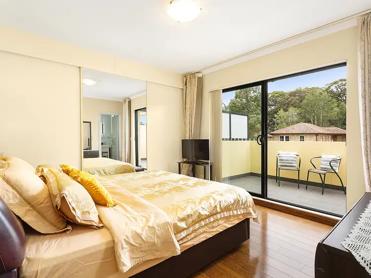 Fifth view of Homely semi-detached listing, 18 Lyle Avenue, Hurstville NSW 2220