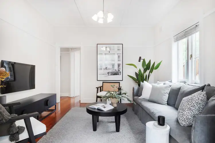 Fifth view of Homely apartment listing, 2/2 Eaton Street, Neutral Bay NSW 2089