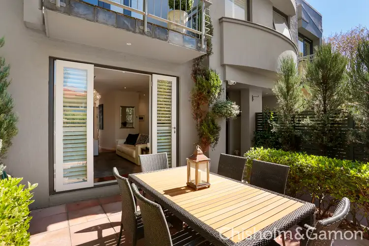 1/96 Addison Street, Elwood VIC 3184