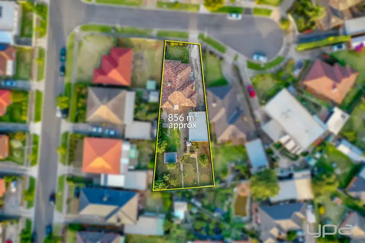 Third view of Homely house listing, 8 Lupin Court, St Albans VIC 3021