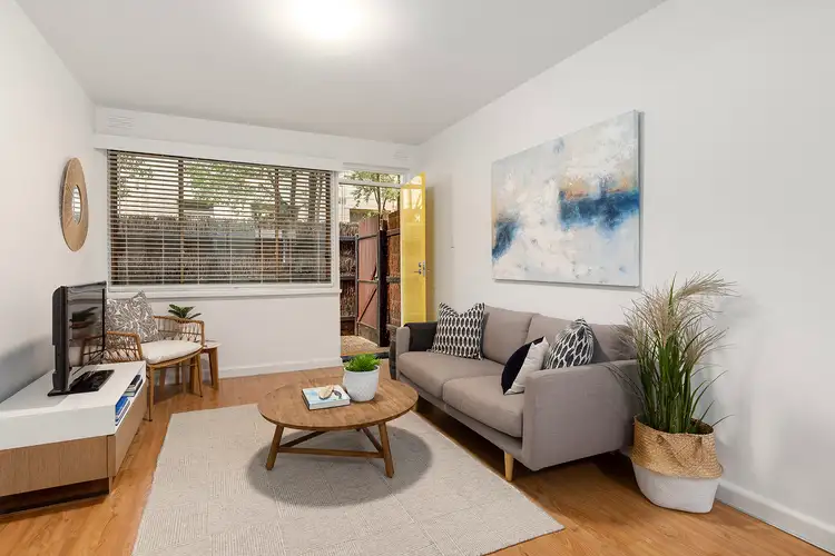 2/38 Sycamore Grove, St Kilda East VIC 3183
