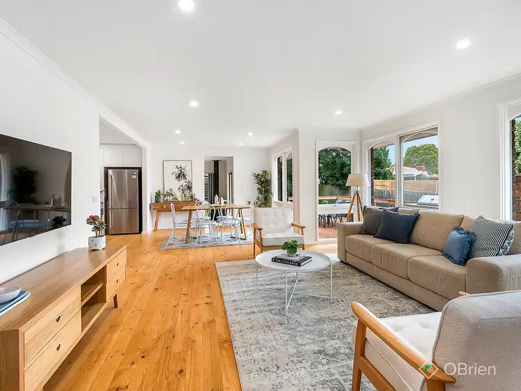 Second view of Homely house listing, 8 Ellesmere Court, Frankston VIC 3199