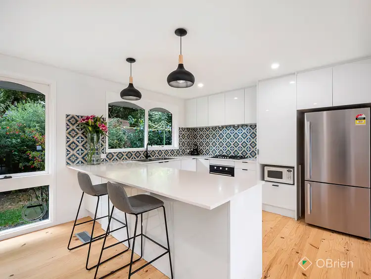 Fifth view of Homely house listing, 8 Ellesmere Court, Frankston VIC 3199