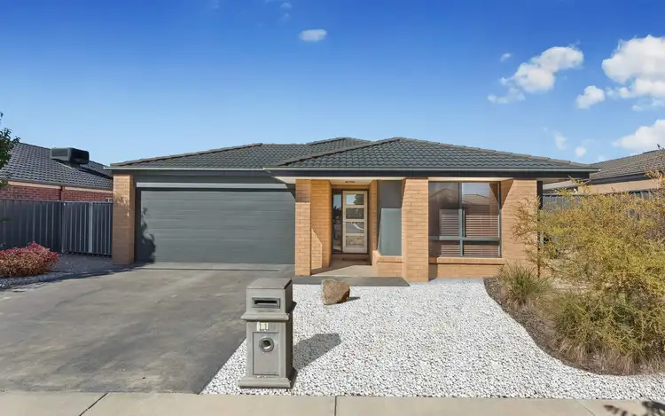 11 Metropolitan Drive, Eaglehawk VIC 3556