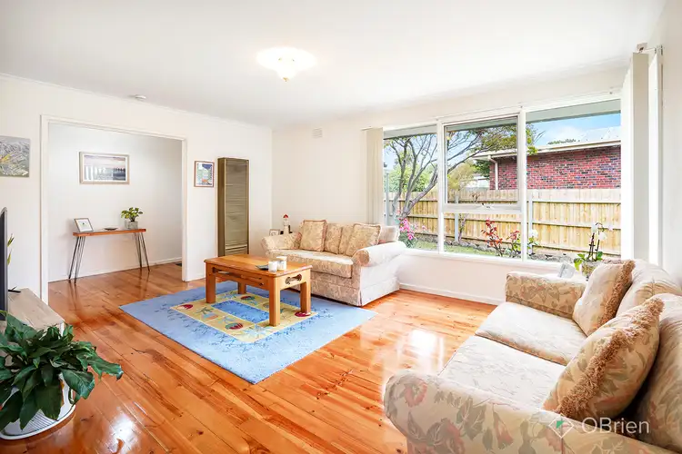 Second view of Homely house listing, 5 Clover Court, Frankston VIC 3199