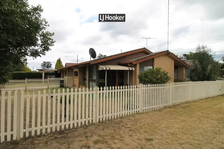 2/82 Lawrence Street, Inverell NSW 2360