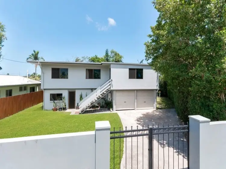 6 Witney Street, Manoora QLD 4870