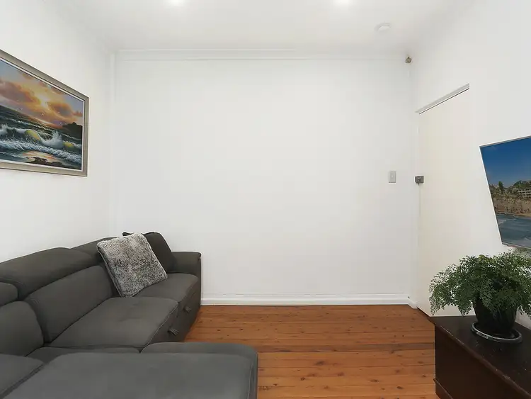 Second view of Homely apartment listing, 6/3 Wilbar Avenue, Cronulla NSW 2230