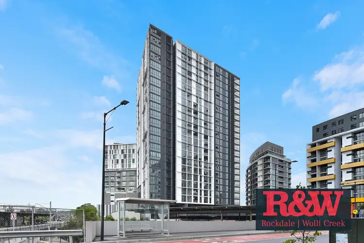 909/9 Brodie Spark Drive