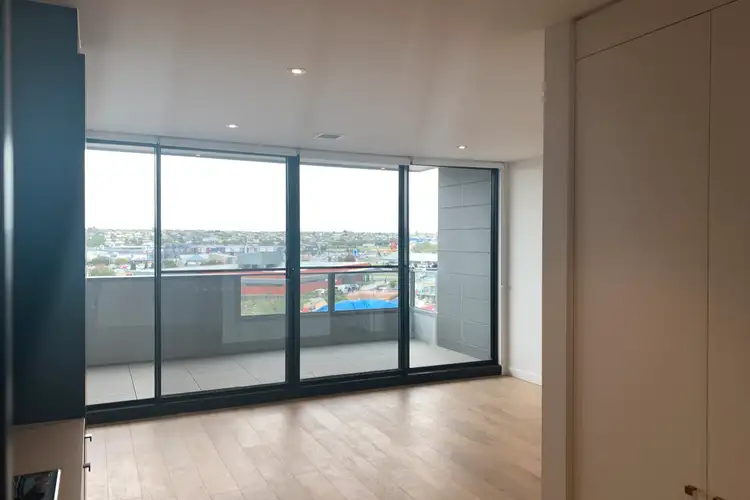 Fifth view of Homely apartment listing, 3/102 Colac Road, Highton VIC 3216